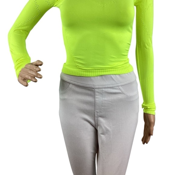Good Karma High-Neck Layer by FP Movement at Free People Highlighter XS/S - Picture 4 of 8